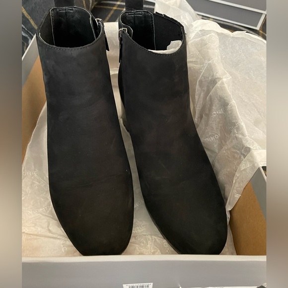 Vionic Wilma Waterproof Bootie - Picture 2 of 5